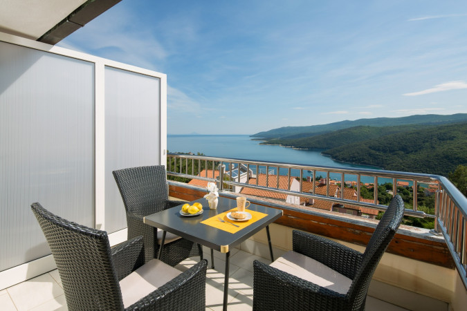 Apartman Oleander, Dalia Rabac - Villa and apartments, elegant and modern holiday properties near the sea in Istria Rabac